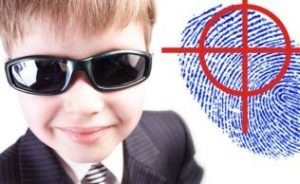detective kid and fingerprints