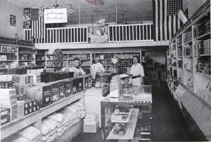 Bentley's grocery store in Claremont, 1917