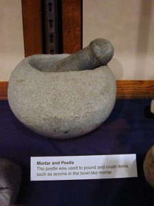 Steatite mortar and pestle