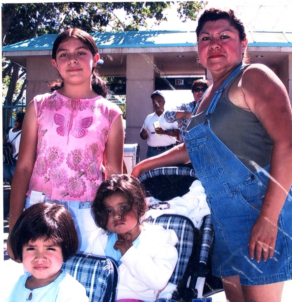 Gloria Medina with kids
