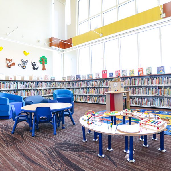 Los Nietos library childrens area