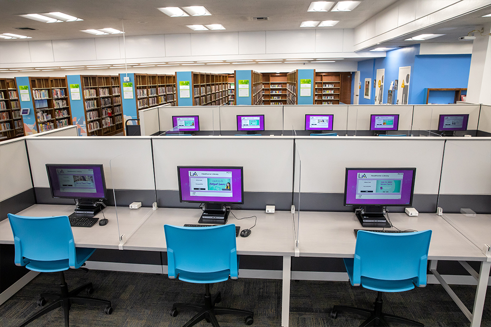 Internet access at Hawthorne library