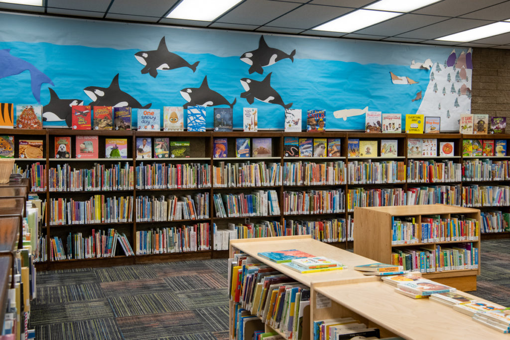 Children's area at Study / Work area at La Cañada Flintridge library