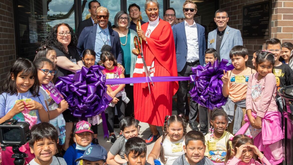 Grand opening of Florence Library, LA County Library