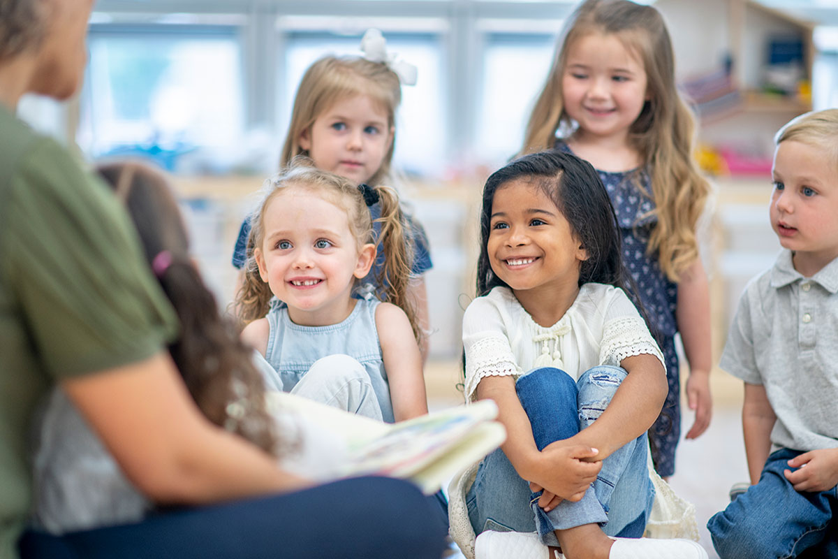 children at a storytime event