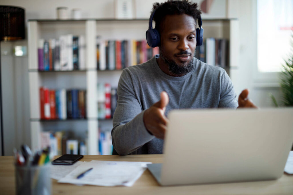 Man getting job skills online